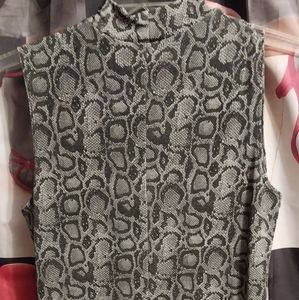 Snake pattern Sleevless